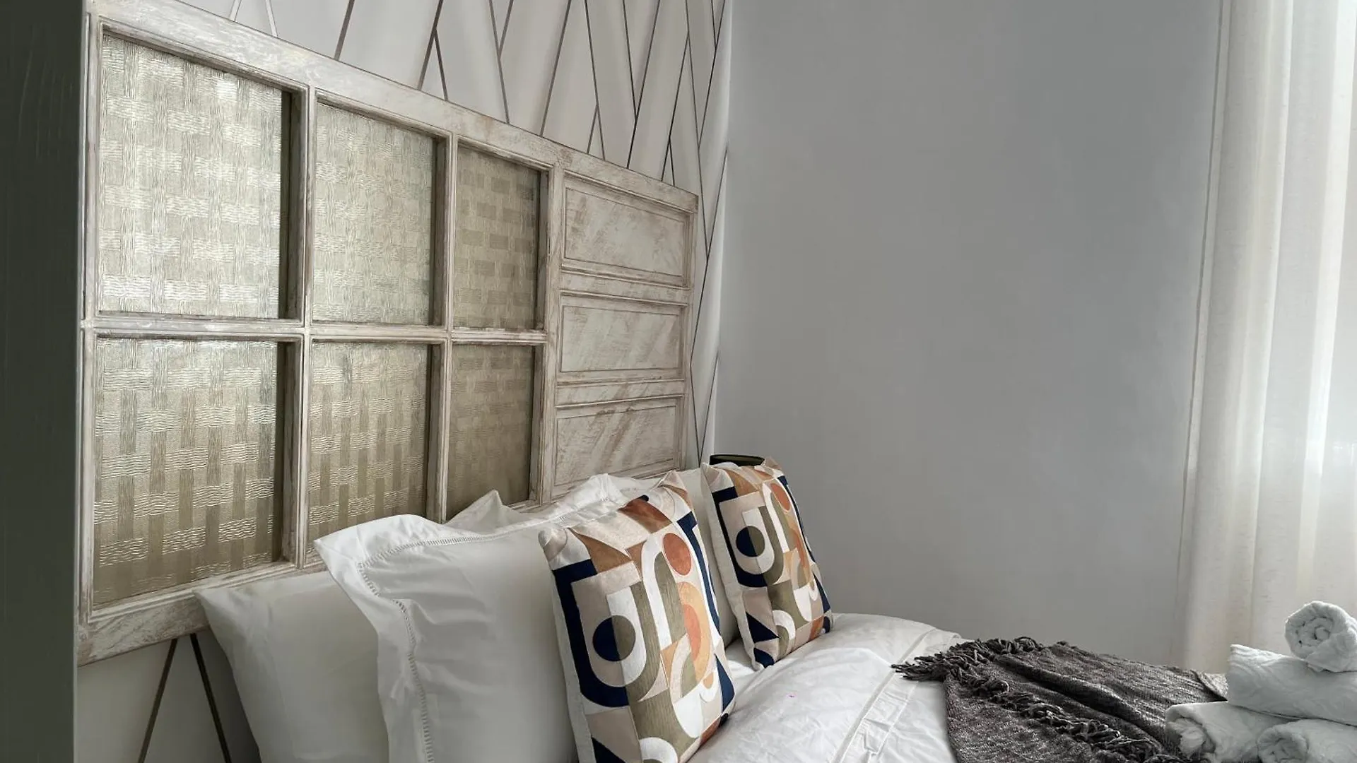 Homestay Palacete Barsanz Home Alcala del Valle Spain