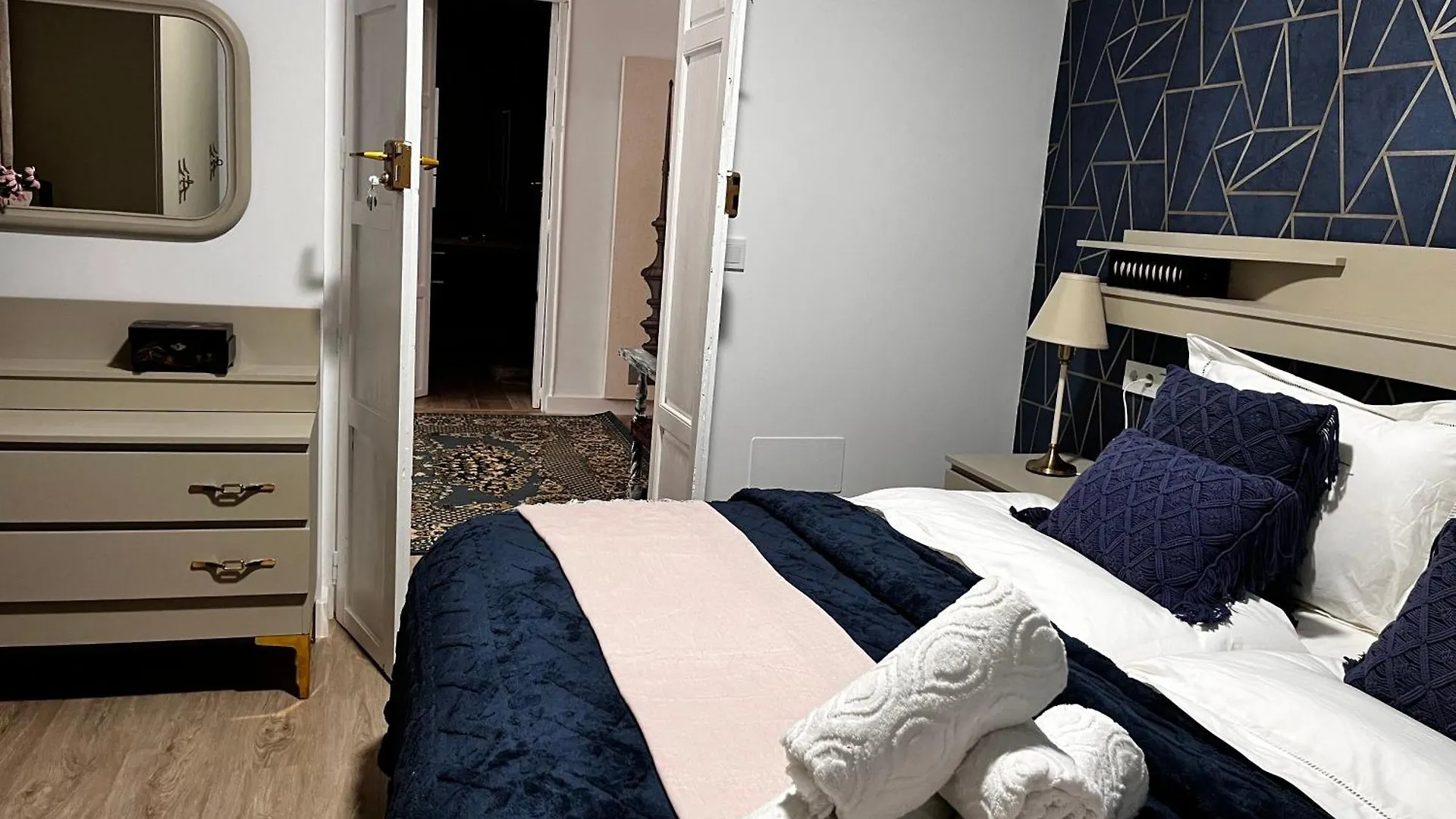 Homestay Palacete Barsanz Home Alcala del Valle