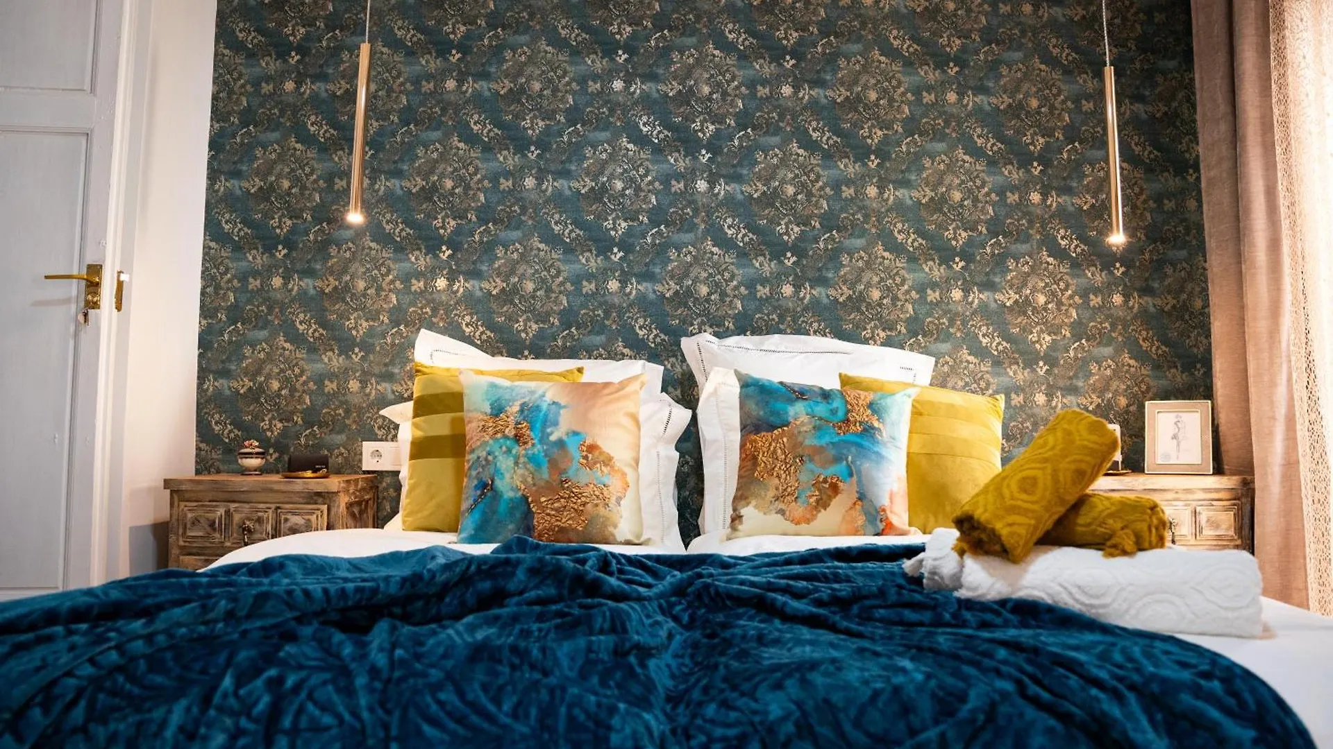 Homestay Palacete Barsanz Home Alcala del Valle Spain