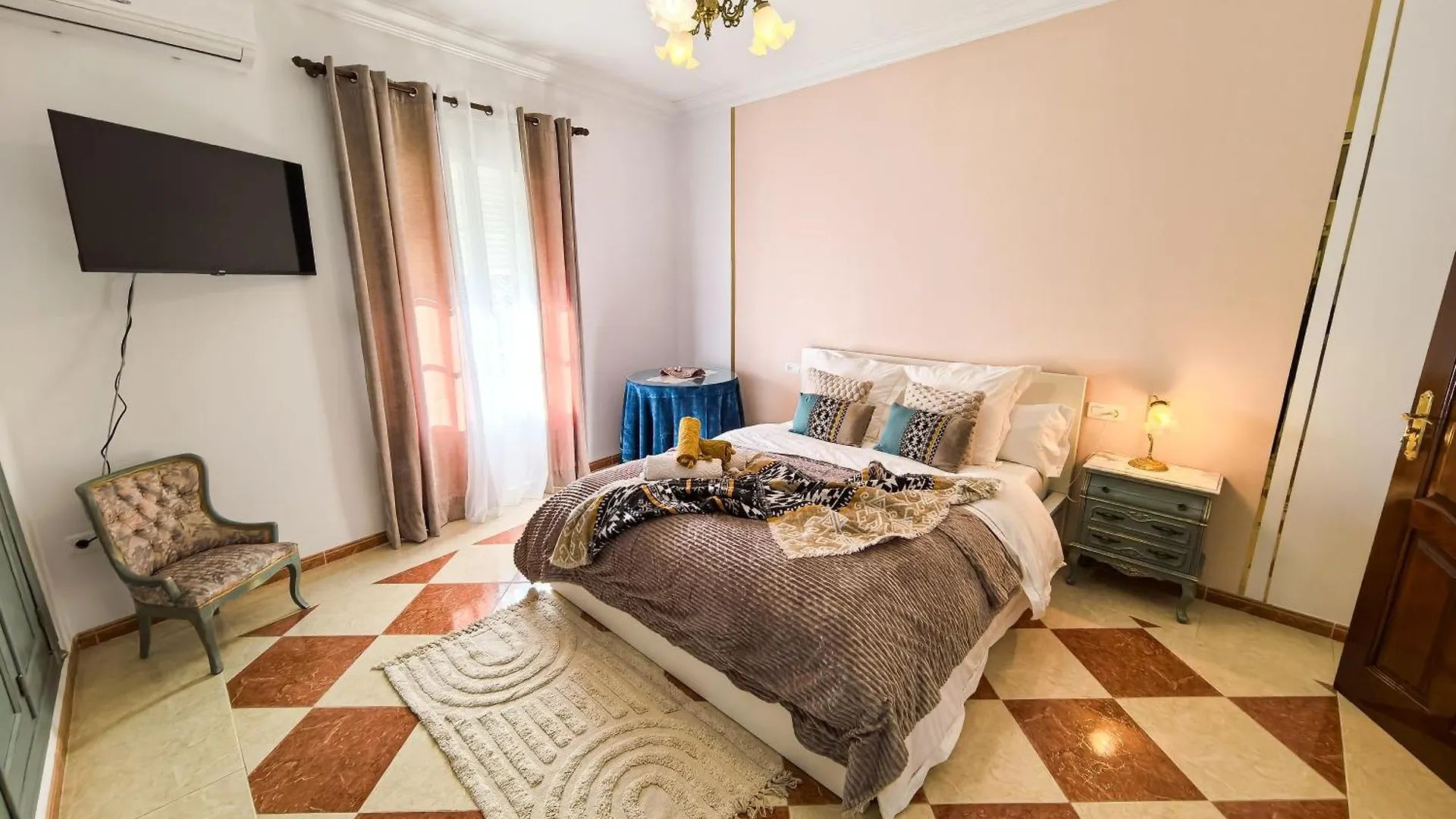 Palacete Barsanz Home Alcala del Valle Homestay